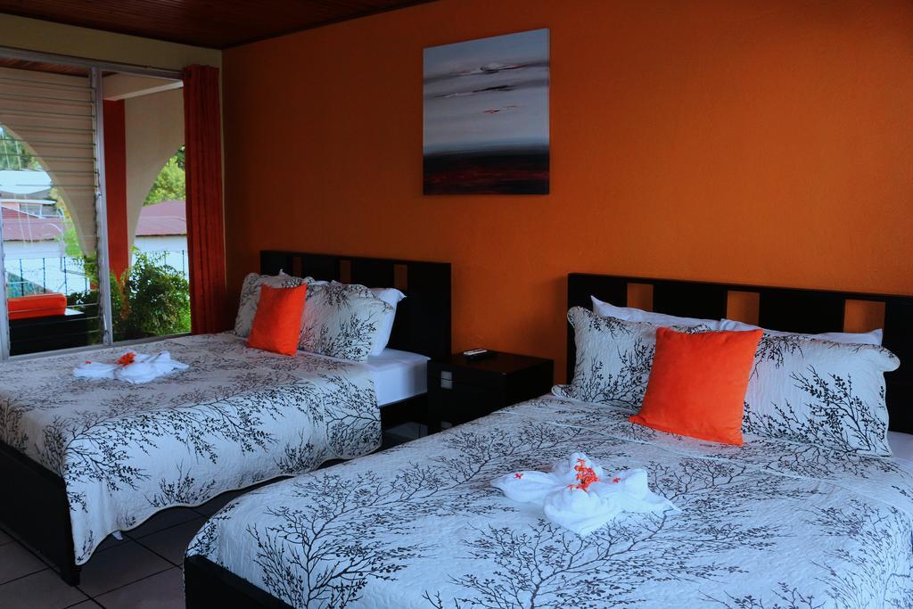 Hotel Las Flores Fortuna La Fortuna Exterior photo