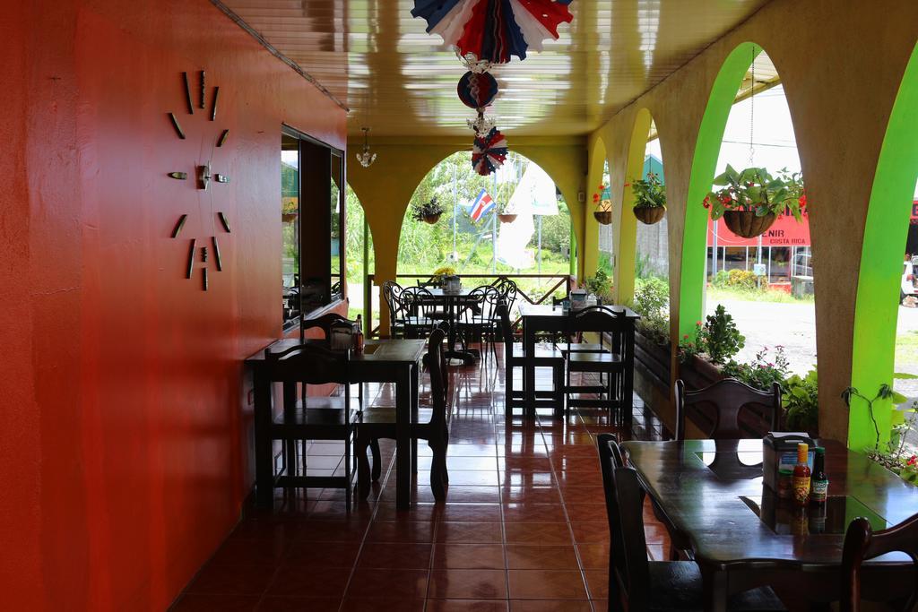 Hotel Las Flores Fortuna La Fortuna Exterior photo