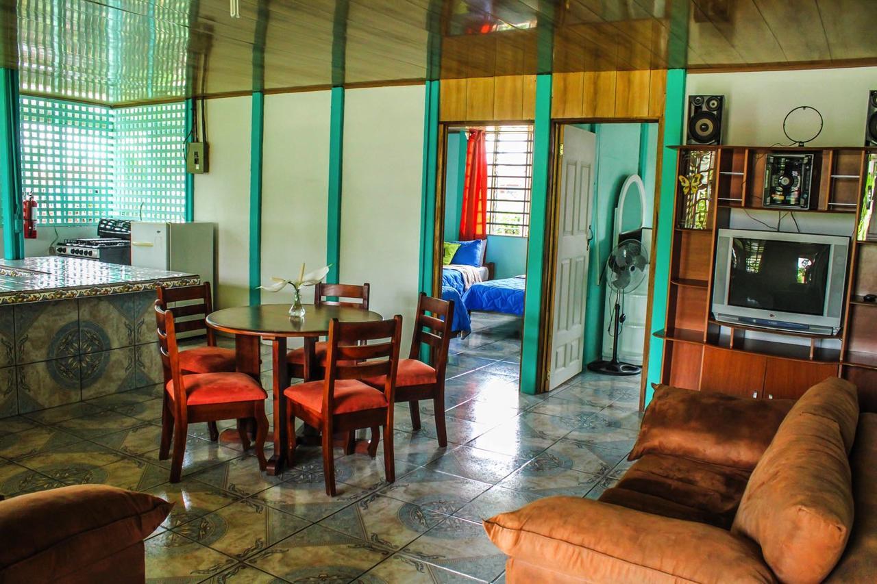 Hotel Las Flores Fortuna La Fortuna Exterior photo