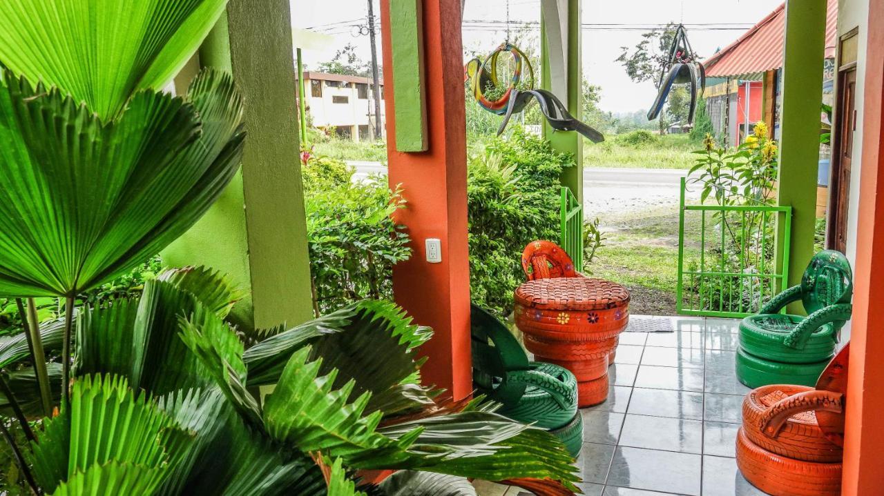 Hotel Las Flores Fortuna La Fortuna Exterior photo